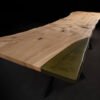Masă din lemn masiv de plop cu rășină epoxidică
