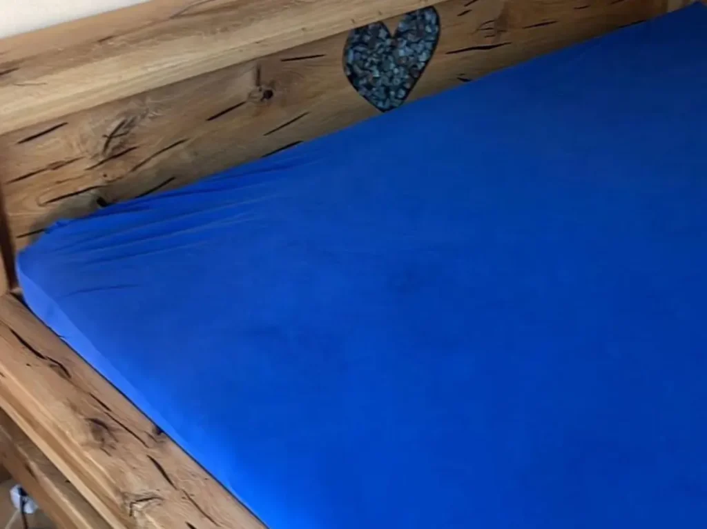 Paturi din lemn masiv