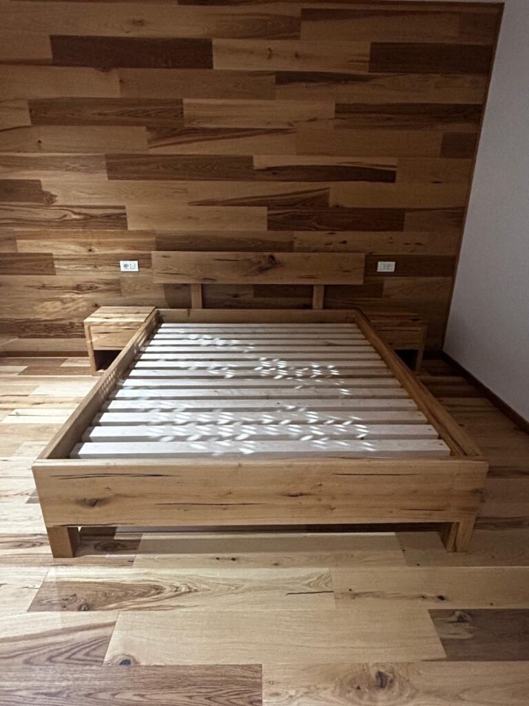 Paturi din lemn masiv